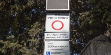 Sull’Appia Antica arriva la “ZTLT”: dal 19 settembre la sperimentazione sui nuovi varchi