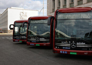 Rapporto Istat sull’Ambiente urbano: a Roma raddoppiati i bus a basse emissioni