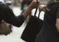 Tor Bella Monaca, scippa una 64enne: arrestato un ragazzino di 14 anni