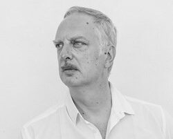 Antonio Scurati torna a far riflettere con un nuovo titolo il libreria