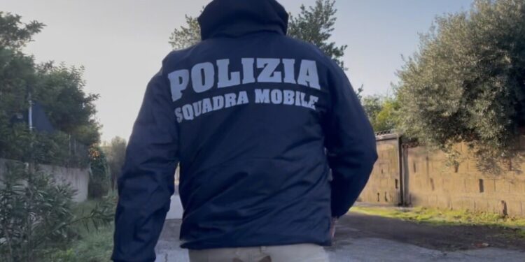 Via dell’Archeologia, guerra infinita allo spaccio: 7 arresti, droga nascosta anche nei cuscini