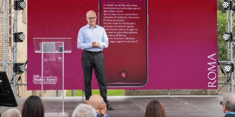 La tecnologia arriva in Comune: con Julia 3.0 certificati, segnalazioni e servizi in chat